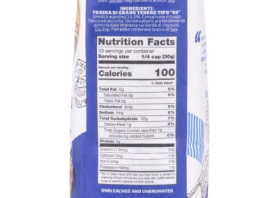 Caputo "00" Pizzeria 1kg Bag Nutritional Label Side View