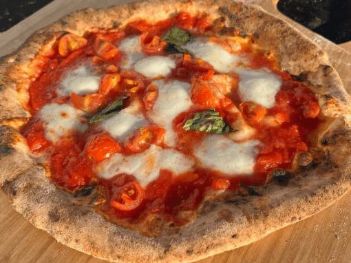 Neapolitan Pizza with Saccorosso (Bulk Fermentation) Neapolitan Pizza with Saccorosso (Bulk Fermentation)